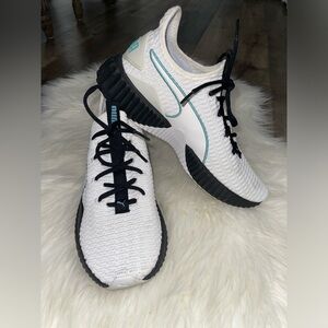 Puma Women’s Defy Sneaker